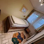 Direkt Am 1 Apartment